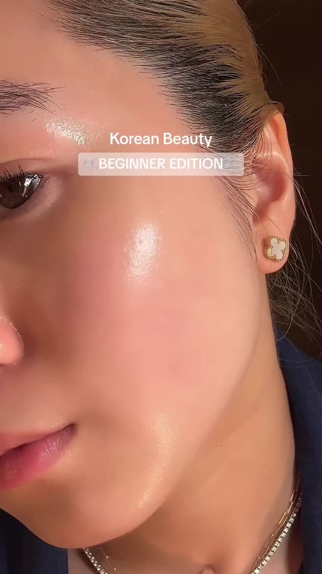 If I was new to skincare this is exactly what I would use 🫧✨ Korean beauty is my absolute favorite and this is the best routine for beginners #skincare #glassskin #glowyskin #koreanbeauty #essence #texturedskin #acne #skincareroutine #skincareforbeginners 