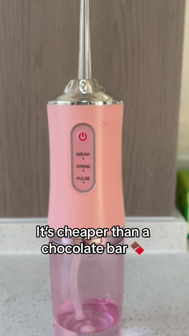 My family and I use it every day #tiktokshopbacktoschool #TikTokMadeMeBuyIt #usa #foryou #fyp#teeth #tooth #dentist #teethcleaning #teethwhitening #teethcare #toothache #teethtok #waterflosser #goodthing #homegadgets #homehacks #lifehacks #viral #viralvideo #trend #trending #spotlight #spotlightfinds #TikTokMadeMeBuyIt #TikTokShop #TikTokfinds #tiktokmusthaves #tiktoknews #amazonfinds #amazonmushaves 